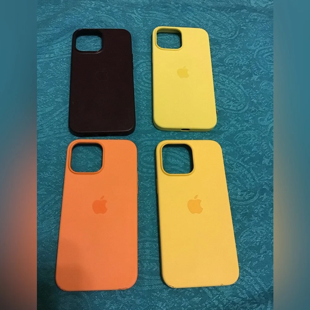 APPLE I PHONE MAX CASES LOT OF 4 NWOT 13 14